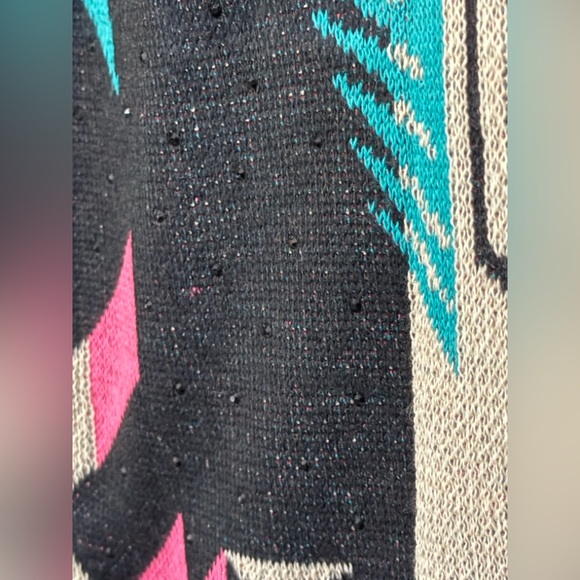 Women's Aztec Patterned Plus Cardigan - Picture 7 of 7